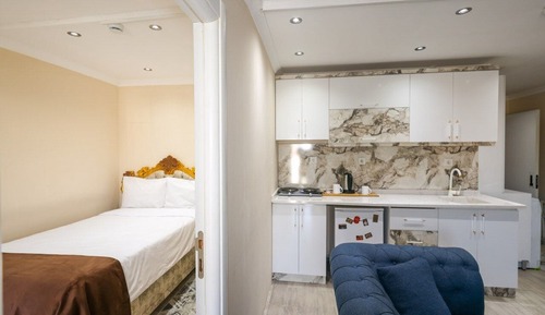 Family Room, Balcony