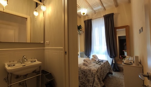 Economy Room, City View