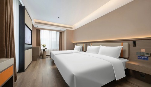 Classic Double Room, City View