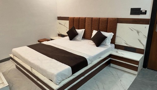 Basic Double Room, 1 Double Bed, Garden View