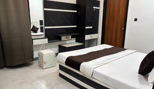 Deluxe Double Room, Balcony, Mountain View
