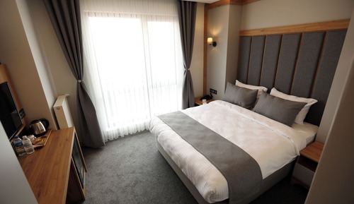 Classic Single Room, City View