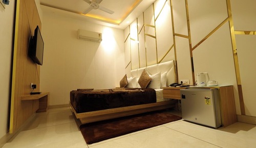 Luxury Suite, Balcony, Resort View