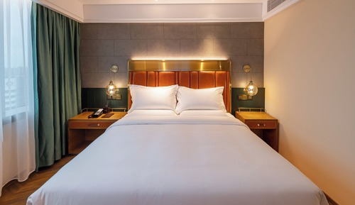Superior Double Room, City View