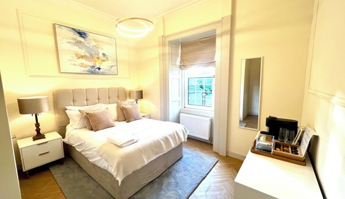 Deluxe Double Room, Non Smoking, Private Bathroom