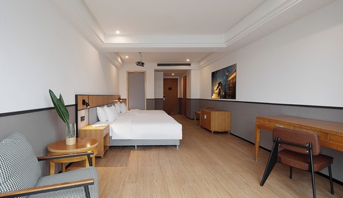 Economy Triple Room