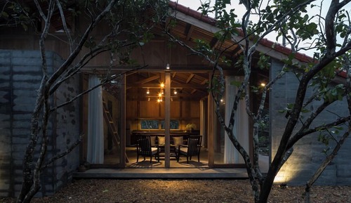 BUNGALOW HACHI LILY