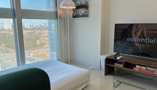 Superior Triple Room, City View