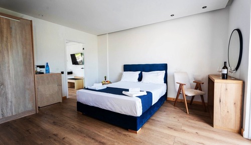 Family Apartment, Balcony