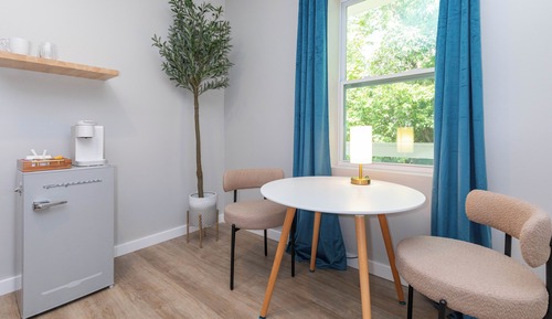Superior Studio, River View