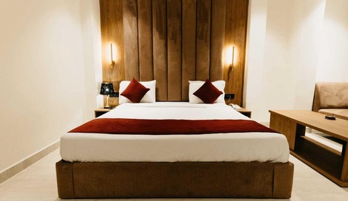 Deluxe Double Room, City View