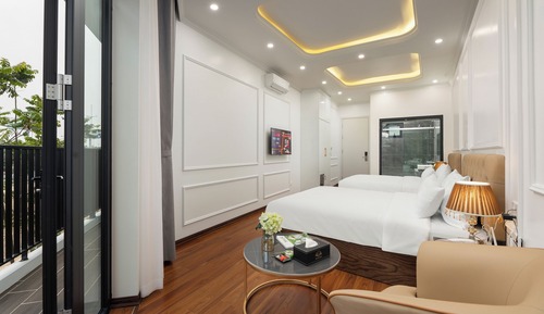 Family Room, Balcony, Mountain View