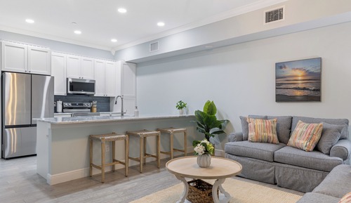 Condo, 2 Bedrooms, Kitchen, Partial Sea View