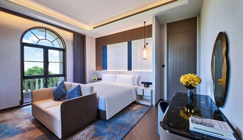 Luxury Suite