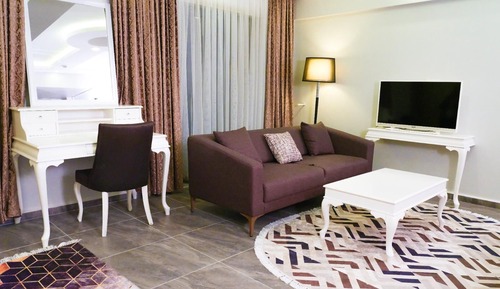 Standard Triple Room, Balcony, Mountain View