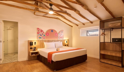 Family Room, Multiple Beds
