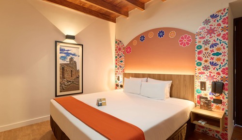 Superior Room, 1 King Bed