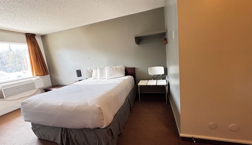 Single Room, 1 Queen Bed, Mobility Accessible, Non Smoking