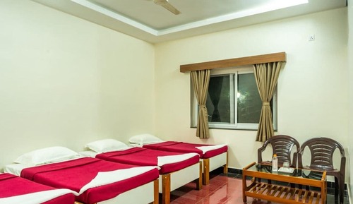 Grand Quadruple Room
