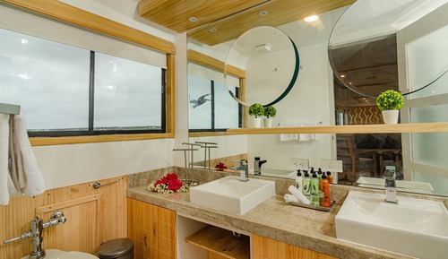 Deluxe Cabin, Ocean View