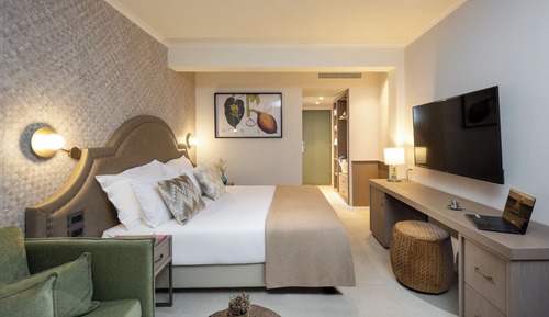 Galil Garden Room