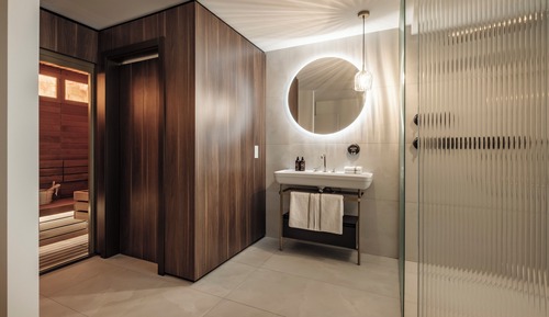 Deluxe Suite, 1 King Bed, Private Pool & Sauna