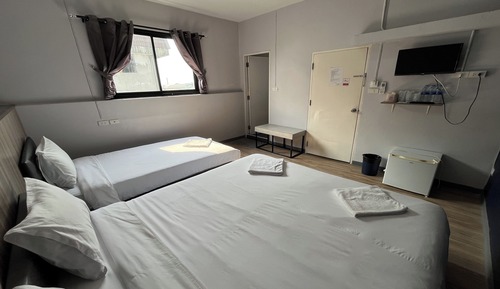 Triple Room