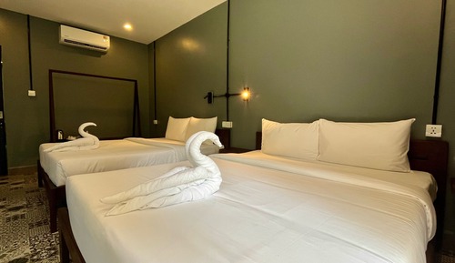 Standard Twin Room