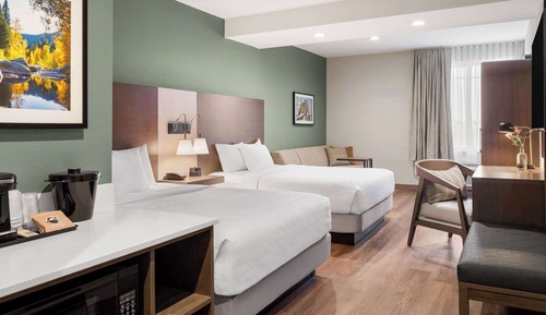 Standard Room, 2 Queen Beds (Shower)