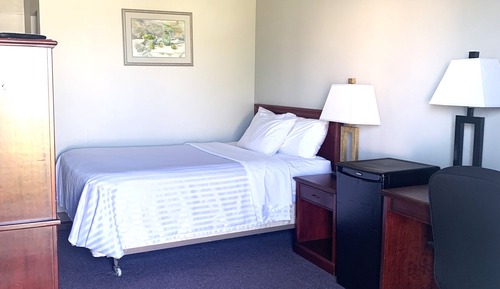Room, City View