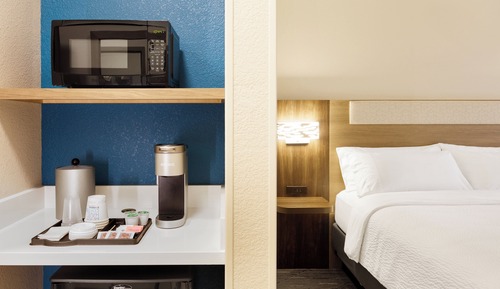 Standard Room, 2 Queen Beds, Accessible (Communications, Roll-In Shower)