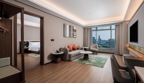 Deluxe Suite, 1 King Bed