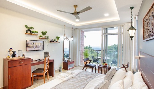 Luxury Double Room, Balcony, Valley View