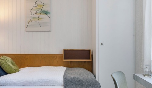 Basic Single Room