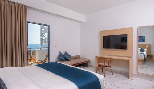 Deluxe Seaview Suite with Balcony