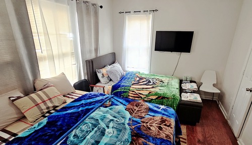 Luxury Double Room, 2 Queen Beds, Non Smoking, Private Bathroom