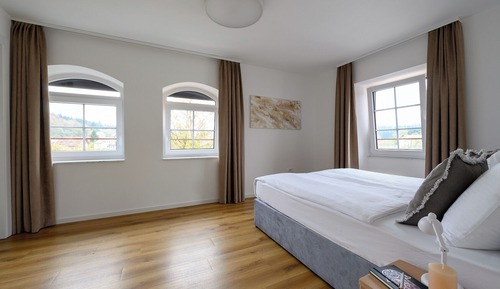 Classic Apartment, River View