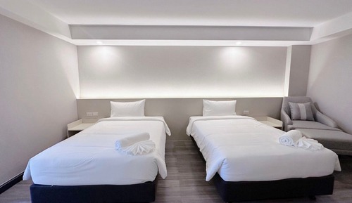 Deluxe Double or Twin Room, Balcony, City View