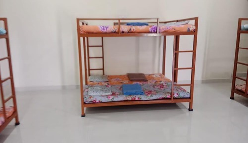 Shared Dormitory, Mixed Dorm, Mountain View, Mountainside