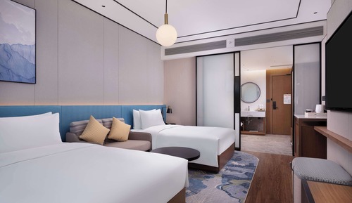 Room, 2 Twin Beds, River View