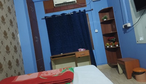 Classic Quadruple Room