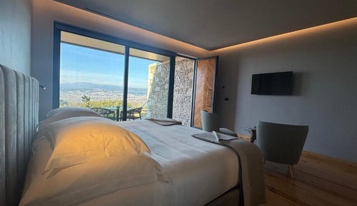Deluxe Double Room, Valley View