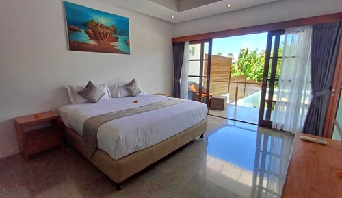 Luxury Villa, Balcony, Pool View