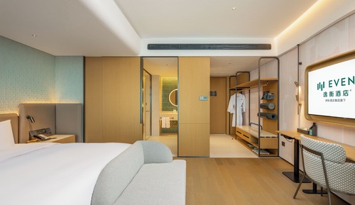 Premium Room, 1 King Bed