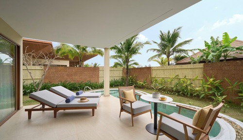 Suite, 1 King Bed (Outdoor Private Pool)