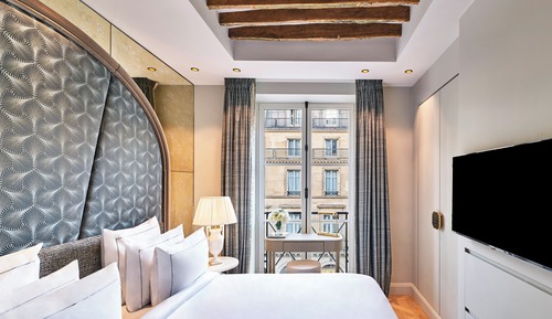 Superior Suite, 1 King Bed, City View (Castiglione Suite)