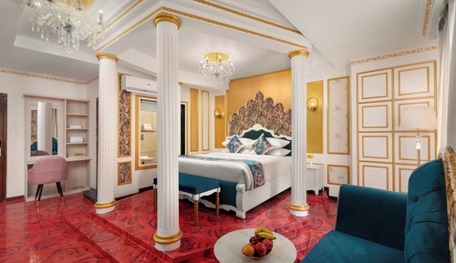 Honeymoon Room