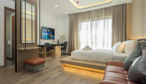Deluxe Suite, Balcony, City View