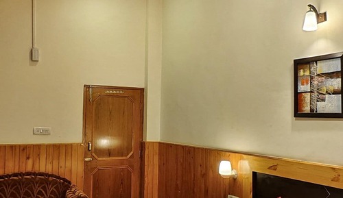 Design Quadruple Room