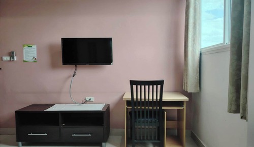 Standard Room, 1 Queen Bed